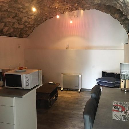 La Grotte Apartment La Garde Adhemar Ngoại thất bức ảnh