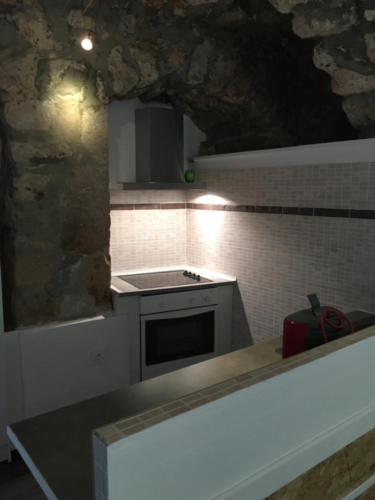 La Grotte Apartment La Garde Adhemar Ngoại thất bức ảnh